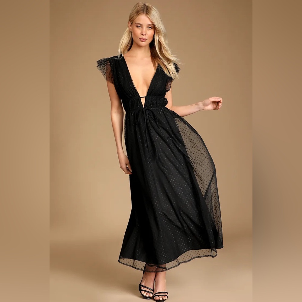 Lulus Yours Evermore Black Swiss Dot Ruffled Plunge V-Neck Maxi Party Dress XS